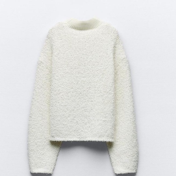 Zara fuzzy knit sweater, size Large, ecru, cotton blend - Picture 7 of 11